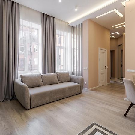Royal Stylish Apartment In The Old City Lviv Exterior photo