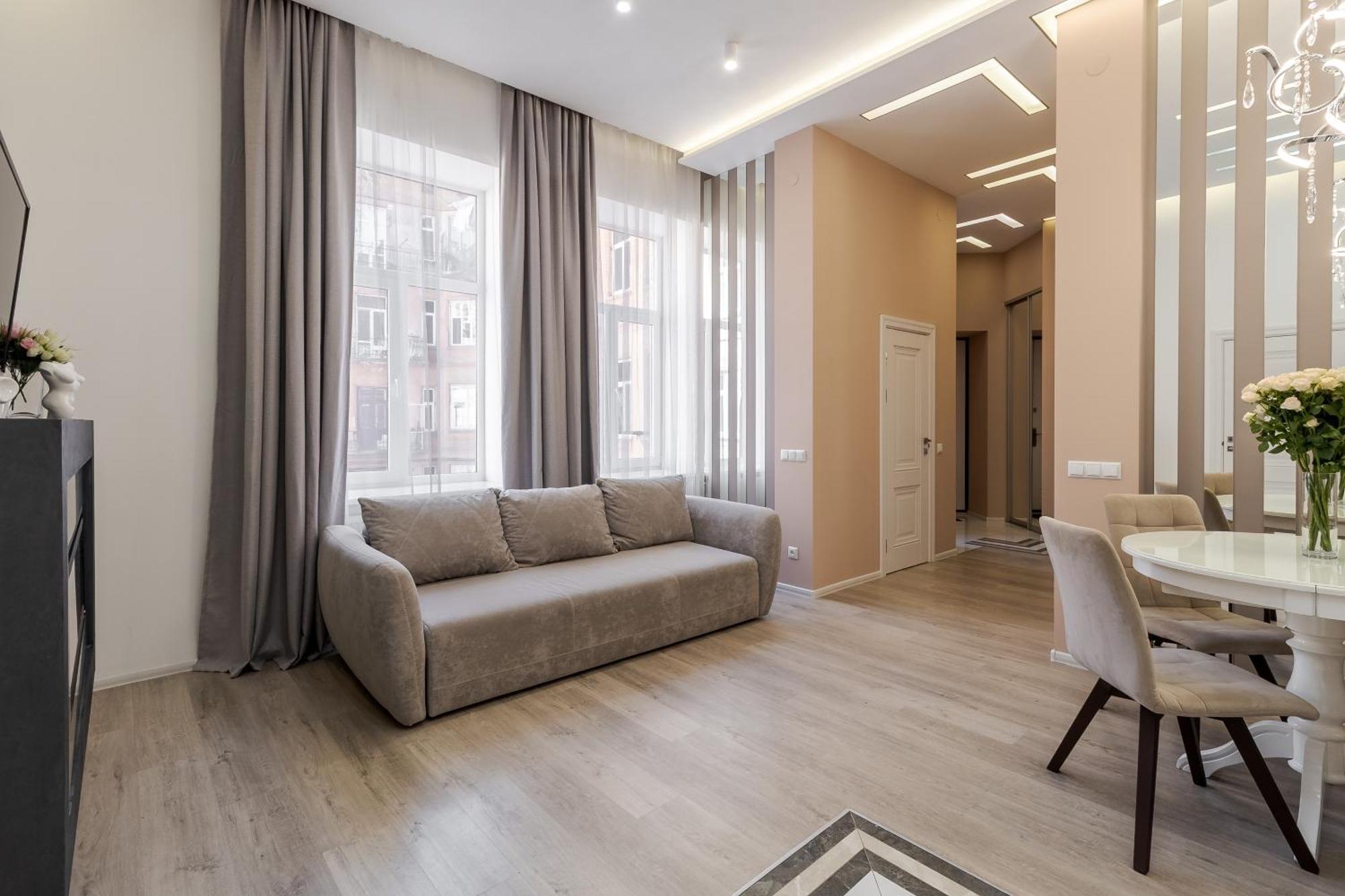 Royal Stylish Apartment In The Old City Lviv Exterior photo