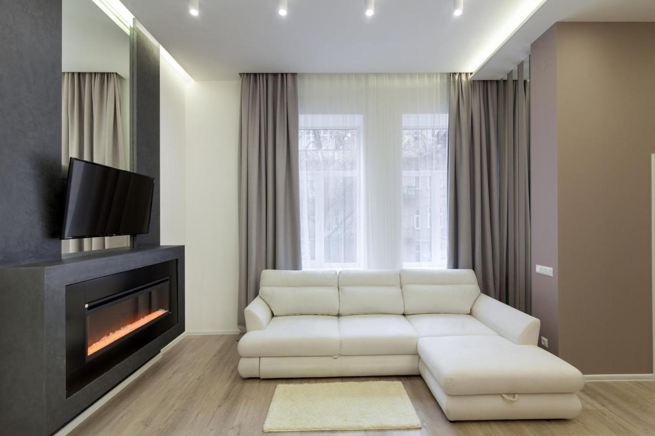 Royal Stylish Apartment In The Old City Lviv Exterior photo