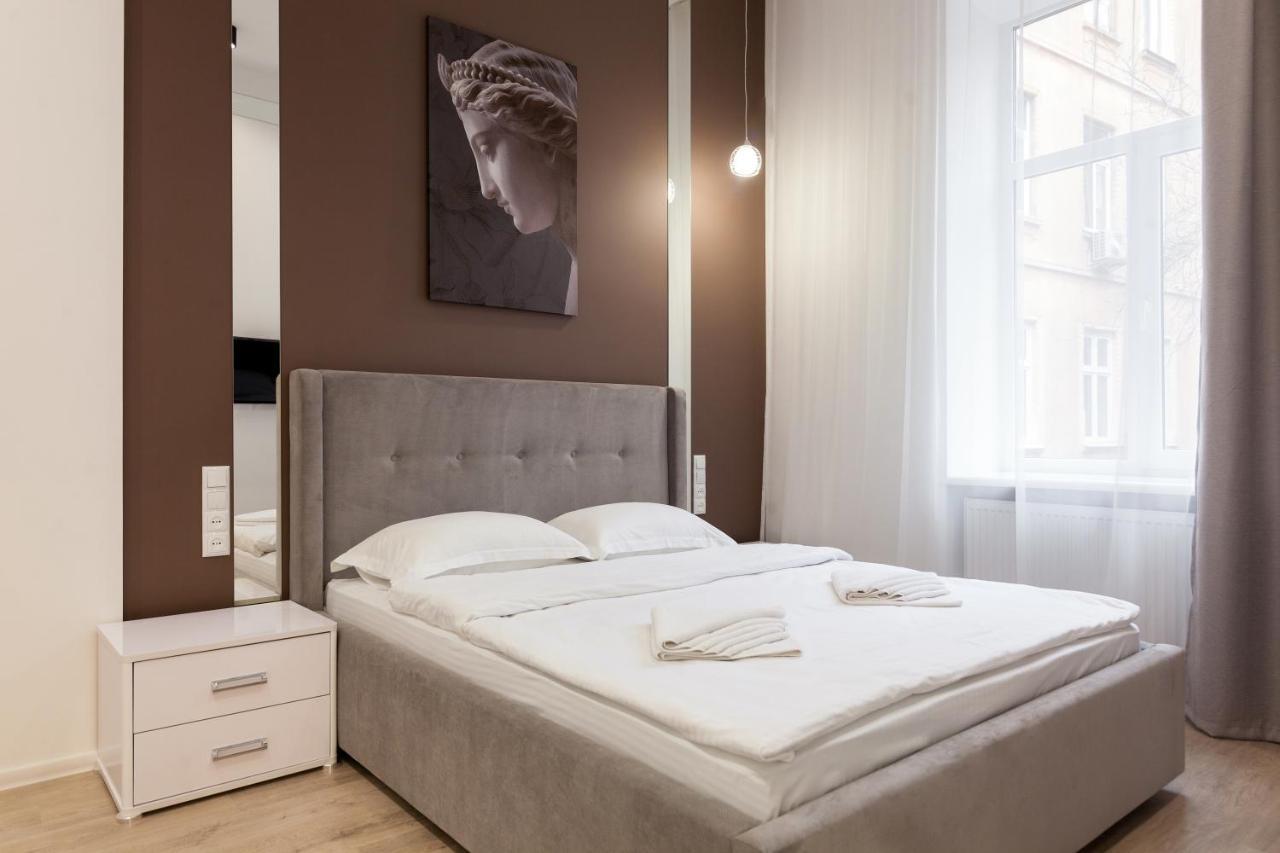 Royal Stylish Apartment In The Old City Lviv Exterior photo